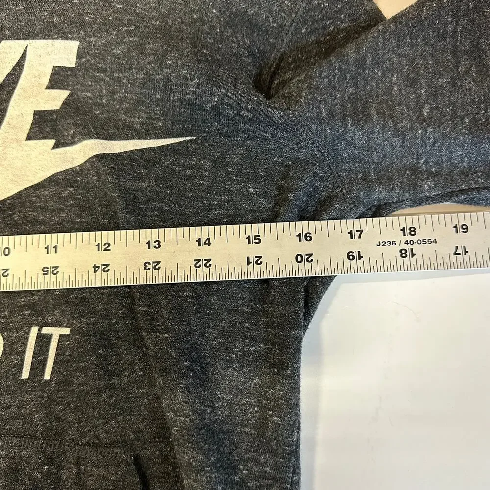 Nike Women’s Vintage Gym Hoodie Small Gray‎ Heathered Lightweight Sweatshirt